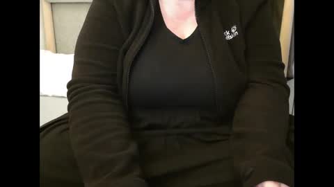 Snapshot of marthabriest chatting on February 14, 7:59 am Martha online show from February 14, 7:59 am