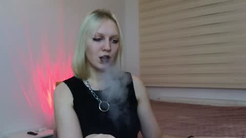 Snapshot of marthahoffman chatting on February 2, 8:08 pm Ultimate Goddess online show from February 2, 8:08 pm