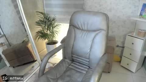 Snapshot of martiiinaa_ chatting on November 27, 10:56 pm Martina online show from November 27, 10:56 pm