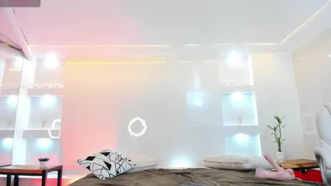 Martina  online show from February 17, 8:15 pm