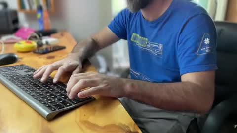 Snapshot of martincito22xl chatting on December 23, 1:35 pm Martincito online show from December 23, 1:35 pm