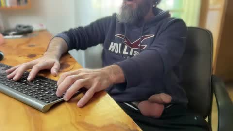 Snapshot of martincito22xl chatting on November 6, 1:12 pm Martincito online show from November 6, 1:12 pm