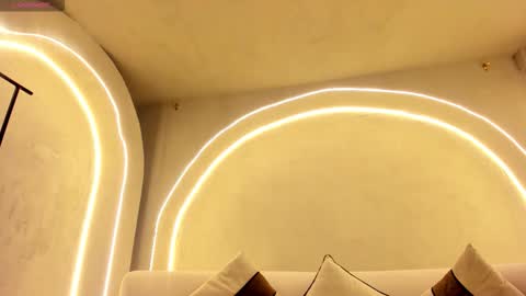 Martinna Bonnet online show from November 26, 10:05 am