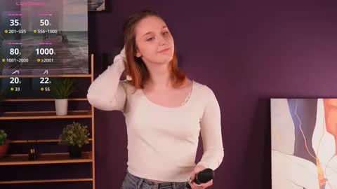 Hello im Caroline online show from December 1, 4:12 pm