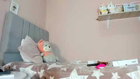 mary_cute9 online show from November 29, 12:08 pm