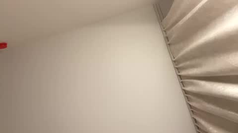 Mary online show from February 1, 2:26 am