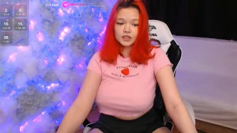 Snapshot of mary_lunar chatting on February 2, 2:27 am Mary online show from February 2, 2:27 am