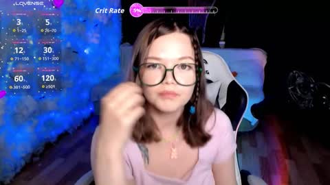 Snapshot of mary_lunar chatting on October 23, 8:18 pm Mary online show from October 23, 8:18 pm