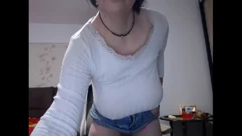 Mary online show from October 23, 2:55 am