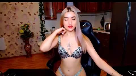 maryam online show from October 24, 1:13 am