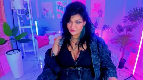 Mary online show from October 17, 9:17 pm