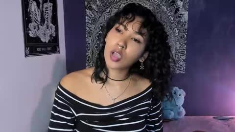 maria online show from December 2, 9:45 am