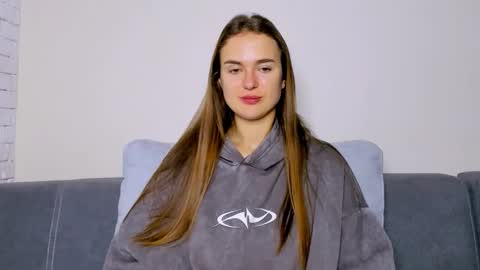 Mari online show from December 1, 7:24 am