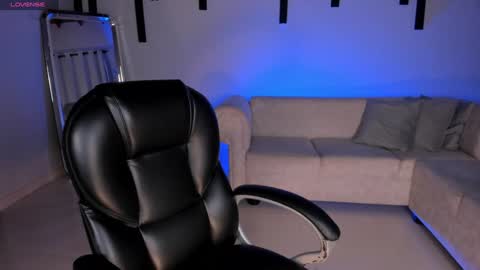  Mary  online show from January 11, 11:56 am