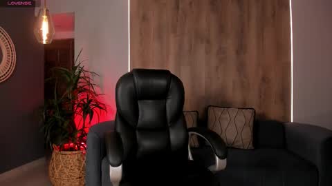  Mary  online show from November 11, 7:47 pm