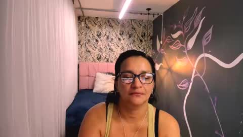 Marylin online show from March 11, 9:59 pm