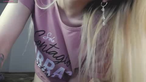 Snapshot of marylyrose chatting on September 19, 11:49 pm maryly rose online show from September 19, 11:49 pm