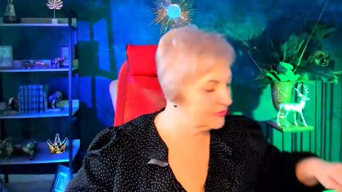 Snapshot of marymogan chatting on November 25, 5:18 am marymogan online show from November 25, 5:18 am