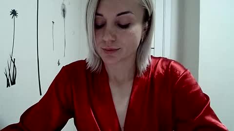 maryyemm online show from December 9, 9:05 pm