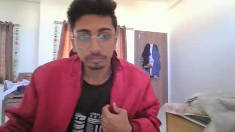 maskboyz2003 online show from December 8, 2:28 am