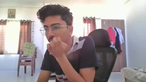 maskboyz2003 online show from January 21, 3:04 am