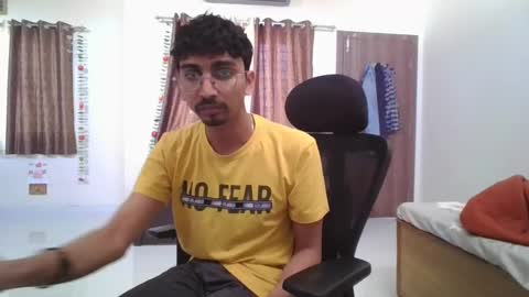 maskboyz2003 online show from March 6, 8:08 am