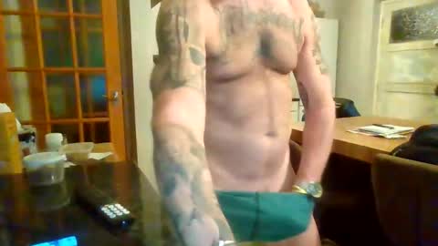 Masked Masturbation Couple online show from November 18, 10:25 pm