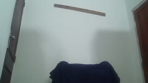 Snapshot of masked_shy_girl chatting on January 19, 11:34 am masked_shy_girl online show from January 19, 11:34 am