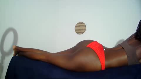 Snapshot of masked_shy_girl chatting on October 3, 11:40 am masked_shy_girl online show from October 3, 11:40 am