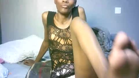 maskgang001 online show from October 15, 1:50 am