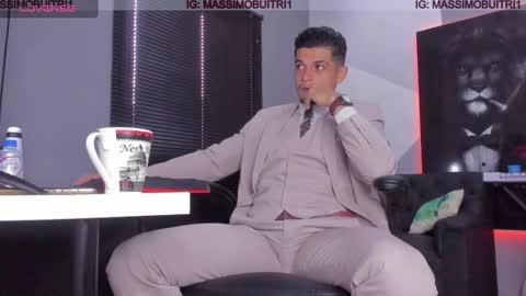 I am Massimo online show from January 9, 2:40 pm