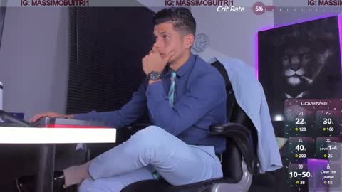 I am Massimo online show from January 15, 12:30 am