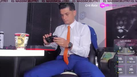 I am Massimo online show from October 20, 1:00 pm