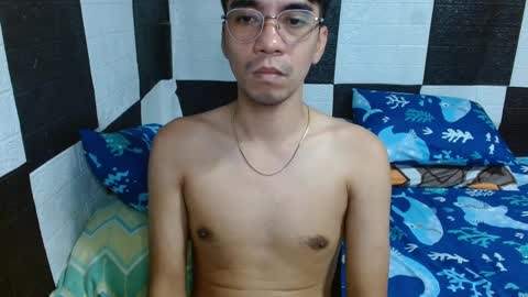 massive_boner02 online show from December 9, 8:55 am