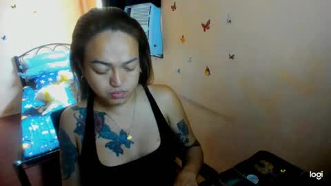 Snapshot of massivecockcum chatting on January 13, 12:30 am kimmy online show from January 13, 12:30 am