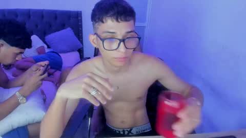 master_boy28 online show from February 19, 9:47 pm