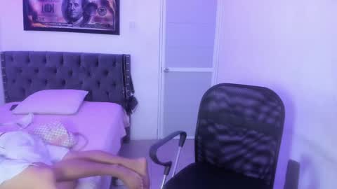 master_boy28 online show from February 26, 10:09 pm