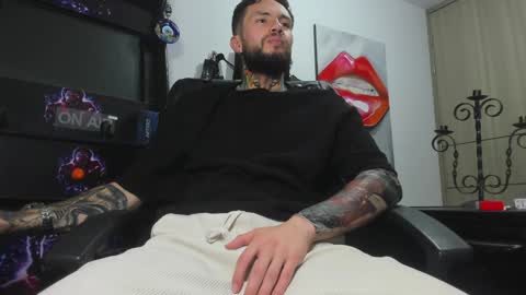 steven  online show from December 11, 11:10 pm