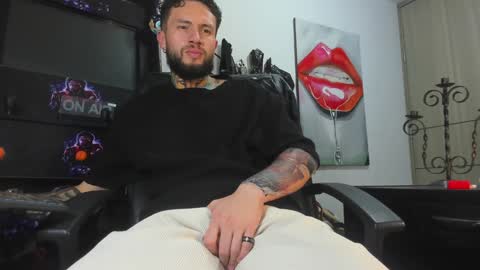 steven  online show from December 12, 2:15 am