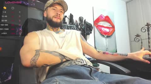 steven  online show from December 14, 11:23 pm