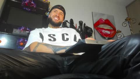 steven  online show from December 27, 11:21 pm