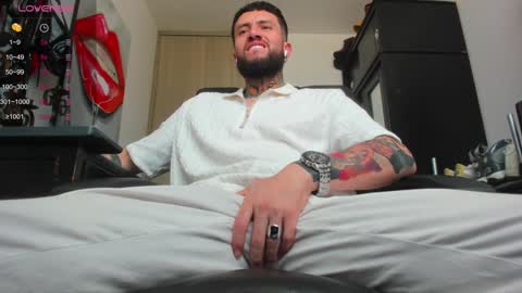 steven  online show from January 8, 8:29 pm