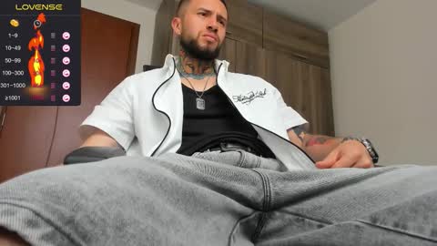 steven  online show from September 8, 4:39 pm