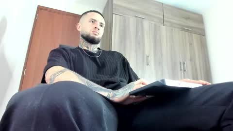 steven  online show from November 10, 1:37 am