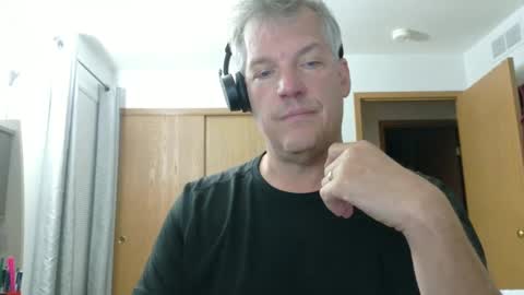 Snapshot of master_thorn chatting on September 15, 1:38 am Master Thorn online show from September 15, 1:38 am