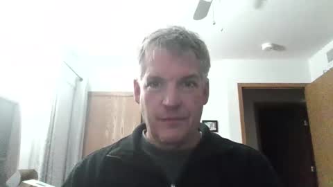 Snapshot of master_thorn chatting on December 3, 3:25 am Master Thorn online show from December 3, 3:25 am