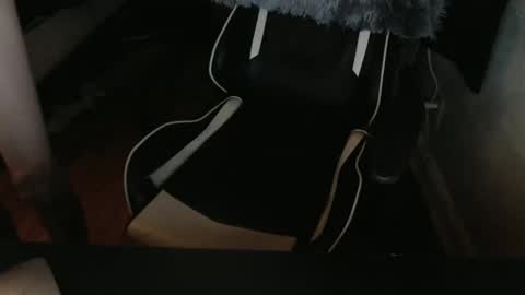 Snapshot of masterbatemike1 chatting on January 23, 9:39 am MasterbateMike online show from January 23, 9:39 am