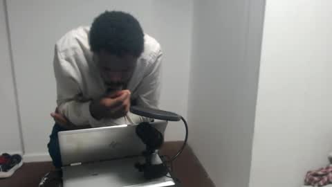 Snapshot of masterdomfuck chatting on January 30, 2:38 am Masterdomfuck online show from January 30, 2:38 am