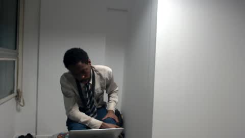 Snapshot of masterdomfuck chatting on February 9, 3:11 am Masterdomfuck online show from February 9, 3:11 am