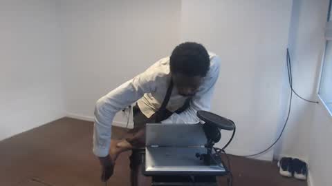 Snapshot of masterdomfuck chatting on February 16, 9:38 pm Masterdomfuck online show from February 16, 9:38 pm